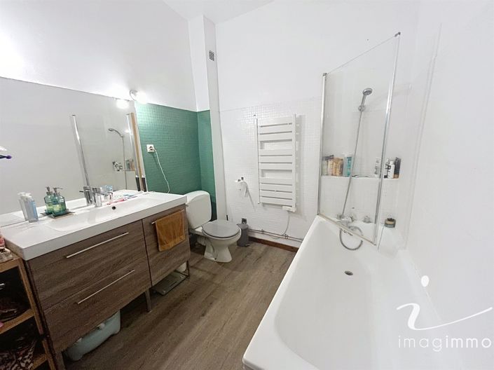 Image No.9-3 Bed House for sale