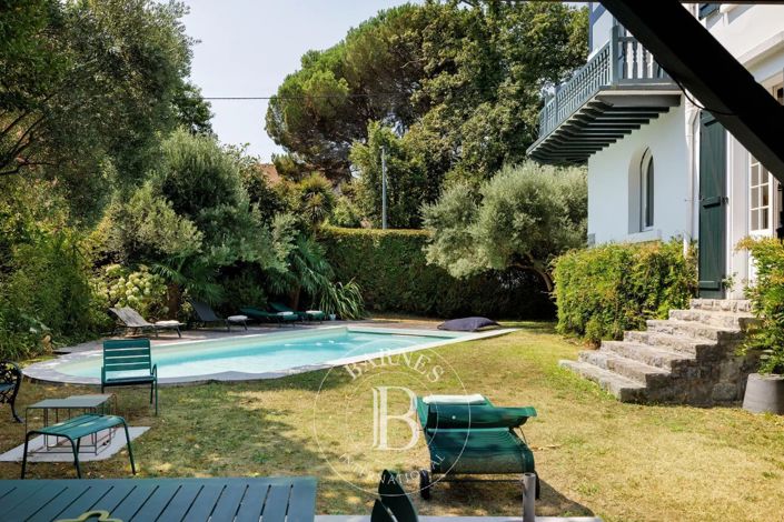 Image No.3-7 Bed House for sale