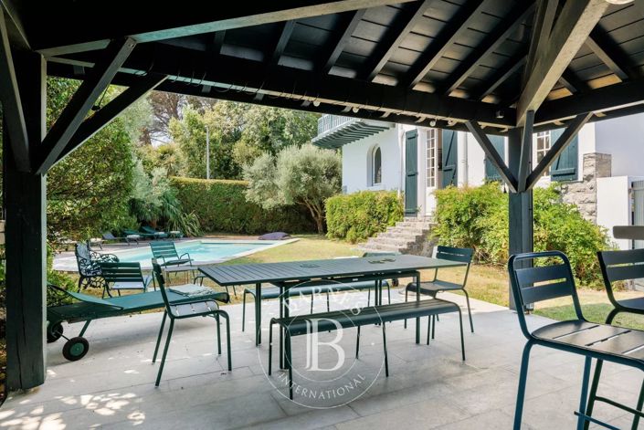 Image No.5-7 Bed House for sale