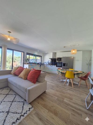 Image No.19-4 Bed House for sale