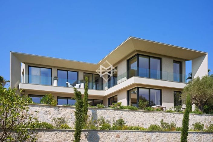 Image No.14-5 Bed House for sale
