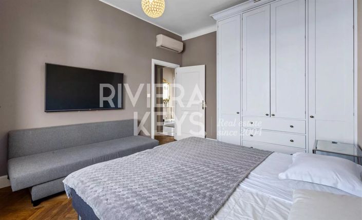 Image No.15-6 Bed Apartment for sale