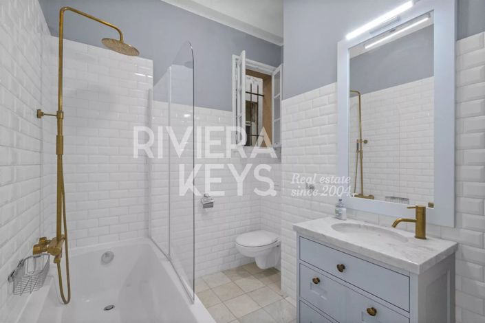 Image No.16-6 Bed Apartment for sale