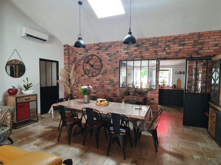 Image No.17-2 Bed House for sale