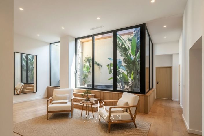 Image No.3-5 Bed Property for sale