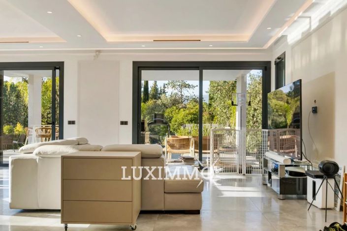 Image No.7-4 Bed House for sale