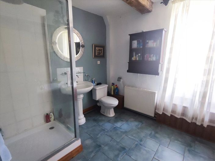 Image No.6-6 Bed House for sale