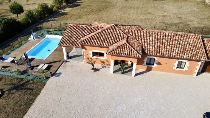 Image No.17-3 Bed House for sale