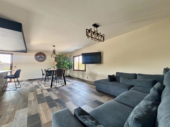 Image No.7-3 Bed House for sale