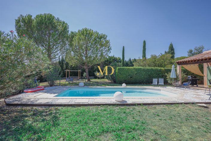Image No.20-4 Bed House for sale