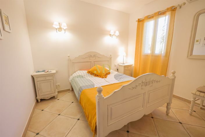 Image No.45-4 Bed House for sale