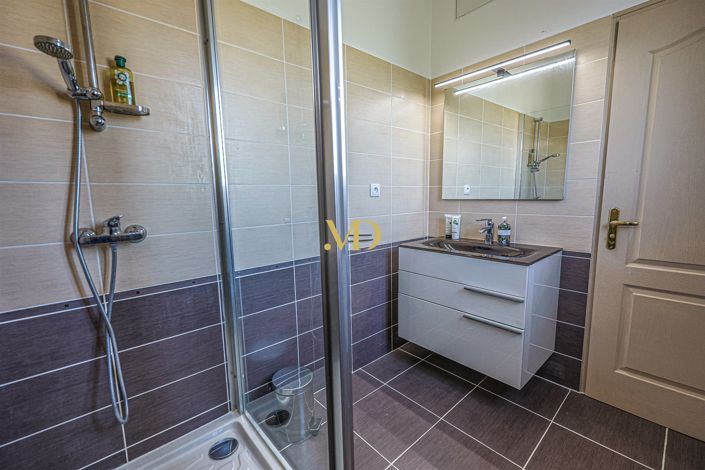 Image No.51-4 Bed House for sale