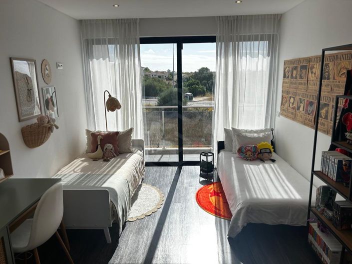 Image No.10-3 Bed House for sale