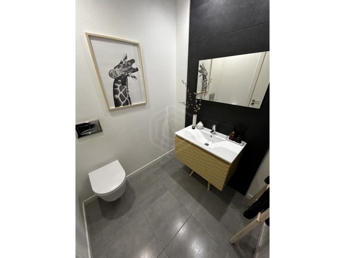 Image No.17-3 Bed House for sale