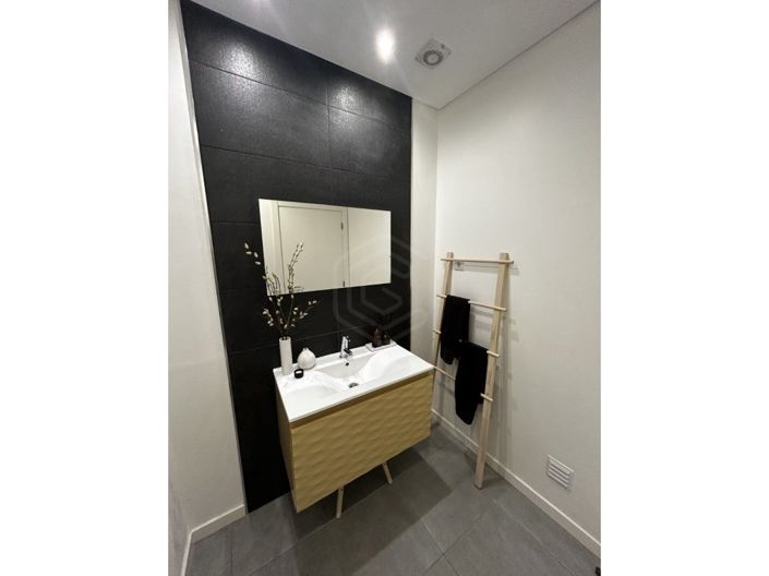 Image No.19-3 Bed House for sale
