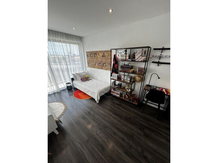 Image No.21-3 Bed House for sale