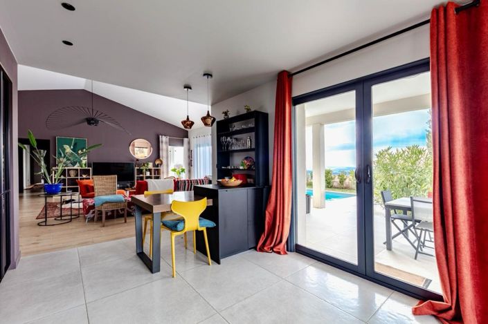 Image No.11-3 Bed House for sale