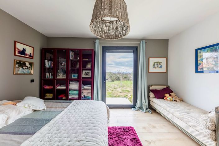 Image No.20-3 Bed House for sale