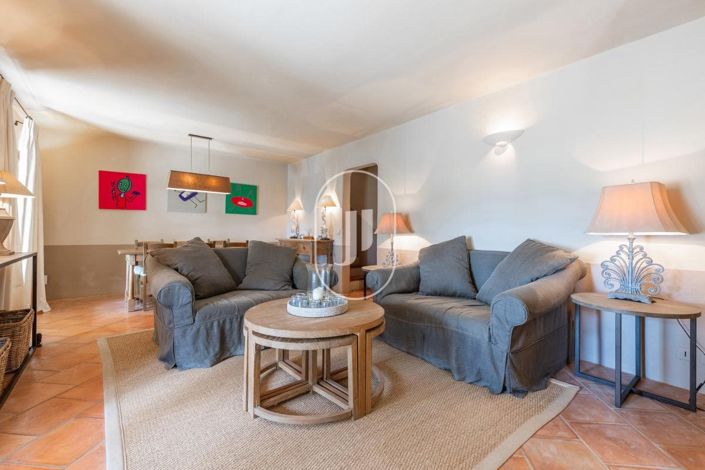 Image No.7-3 Bed House for sale