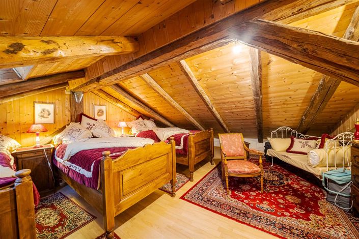 Image No.32-4 Bed House for sale
