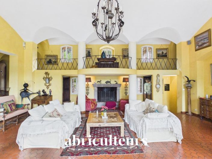 Image No.10-4 Bed House for sale
