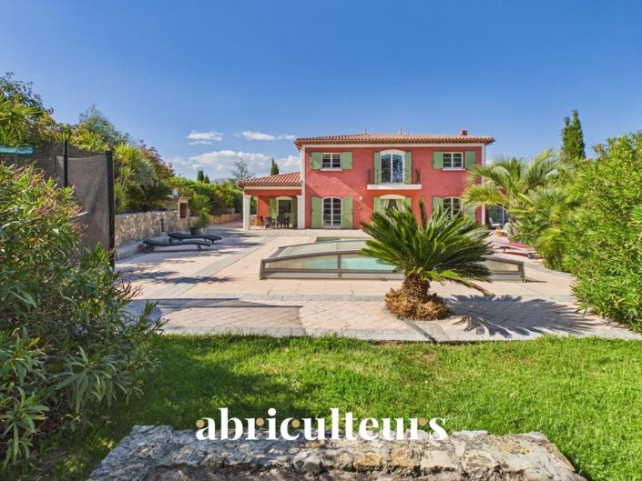 Image No.2-4 Bed House for sale