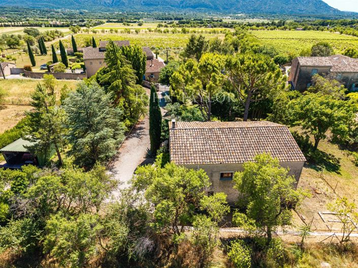 Image No.2-Maison de 3 chambres à vendre à Gordes