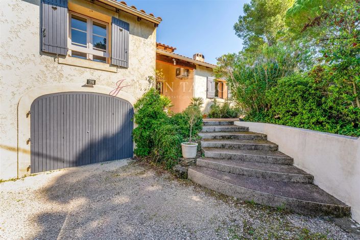Image No.12-4 Bed House for sale