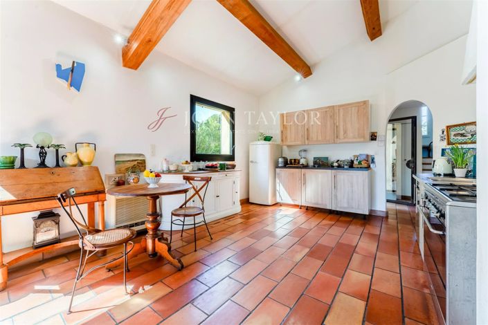 Image No.3-4 Bed House for sale