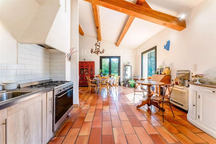 Image No.6-4 Bed House for sale