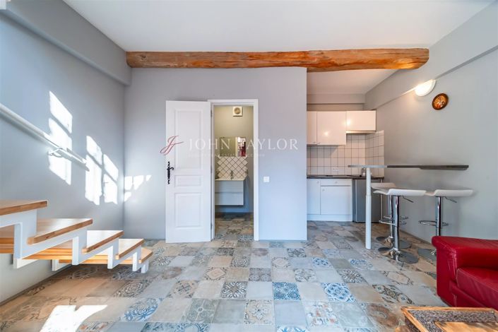 Image No.18-10 Bed House for sale