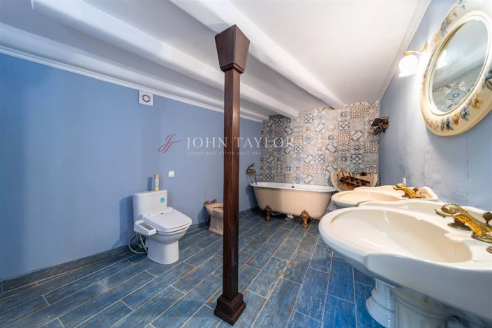 Image No.27-10 Bed House for sale