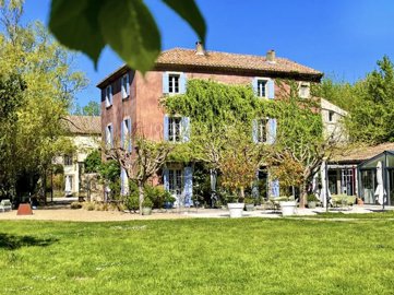 1 - L'Isle-sur-la-Sorgue, House