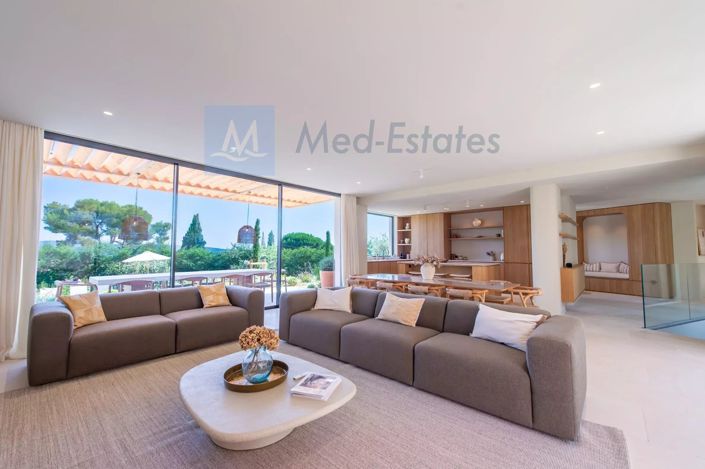 Image No.3-6 Bed House for sale