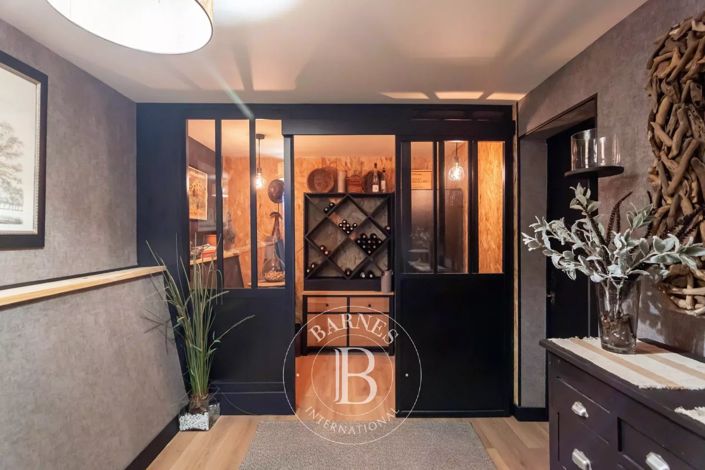Image No.45-7 Bed House for sale
