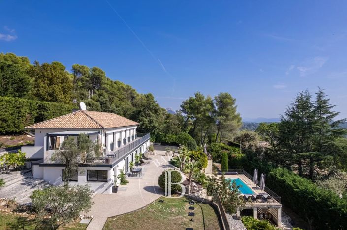 Image No.6-7 Bed House for sale
