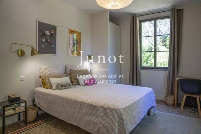 Image No.28-5 Bed House for sale