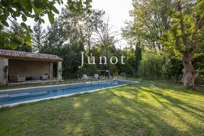 Image No.44-5 Bed House for sale