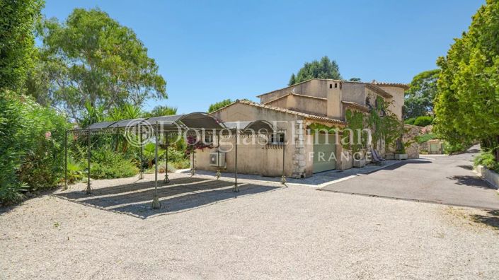 Image No.12-4 Bed House for sale