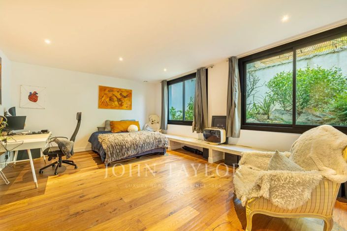 Image No.17-4 Bed House for sale