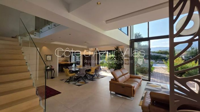 Image No.23-5 Bed House for sale