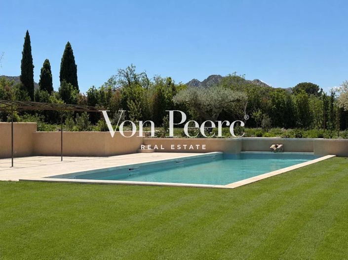 Image No.17-5 Bed House for sale