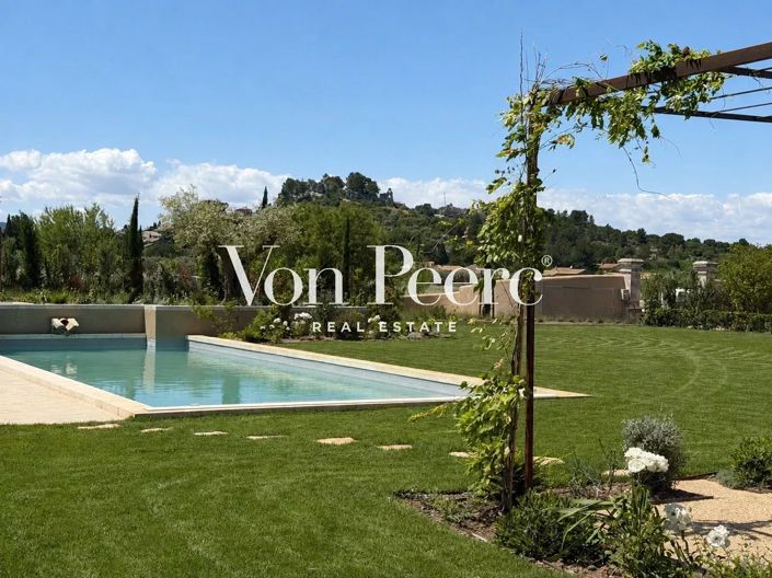 Image No.3-5 Bed House for sale