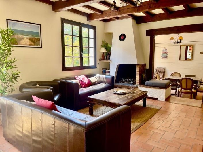 Image No.4-6 Bed House for sale