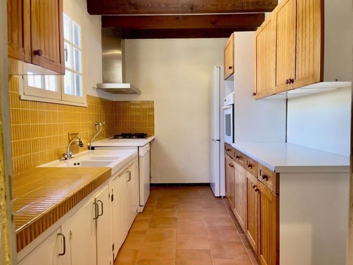 Image No.7-6 Bed House for sale