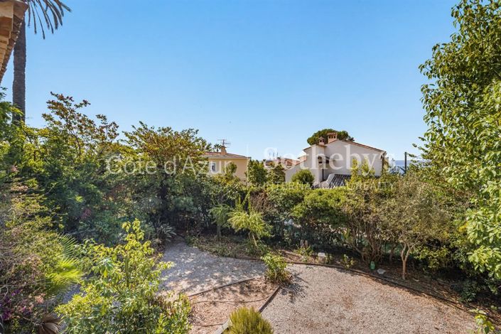 Image No.18-6 Bed House for sale