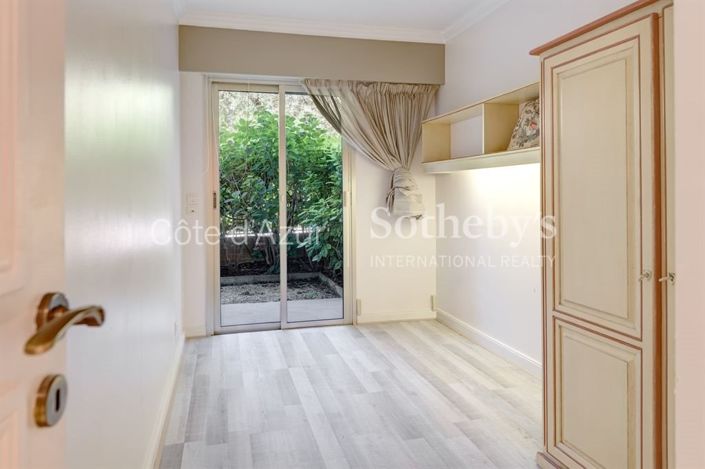 Image No.13-3 Bed Apartment for sale