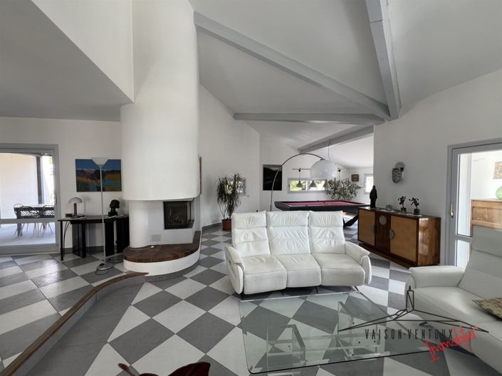Image No.7-7 Bed House for sale