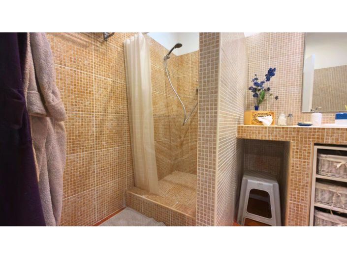 Image No.11-3 Bed House for sale