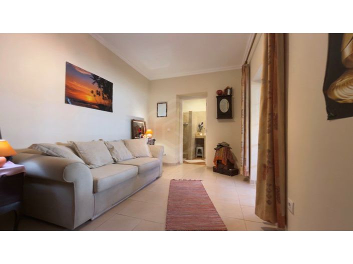 Image No.13-3 Bed House for sale